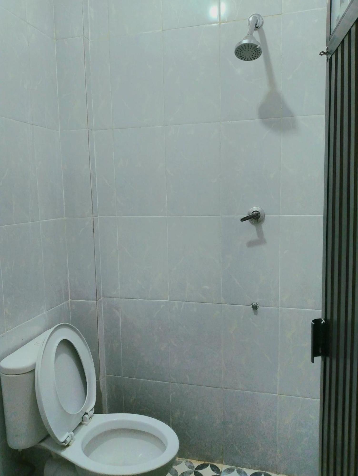 Grha Raf Homestay Makale Exteriér fotografie